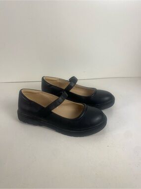 Place Black Mary Jane’s Size 6